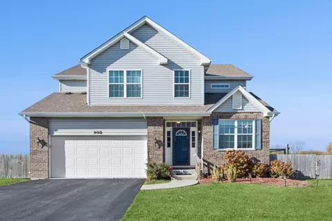 998 Garnet Ln, Montgomery, IL 60538