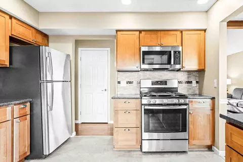 Kitchen - 308 Raleigh Ct, Normal, IL 61761 photo 4 of 4