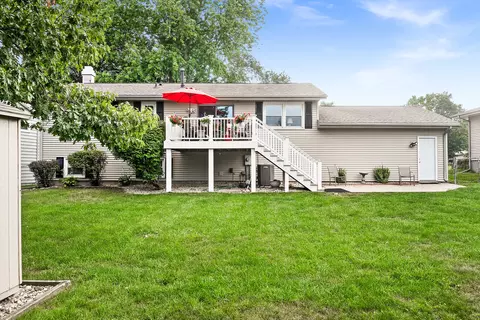 Exterior - 308 Raleigh Ct, Normal, IL 61761 photo 6 of 11