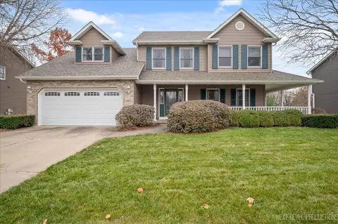 310 Fairhaven Dr, Yorkville, IL 60560