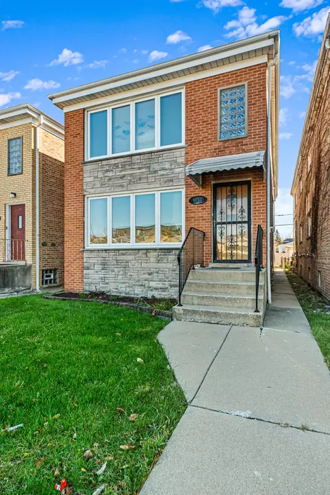 6017 W Montrose Ave, Chicago, IL 60634