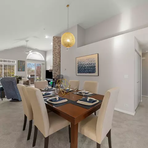 Dining - 401 Cromwell Cir #2, Bartlett, IL 60103 photo 1 of 1