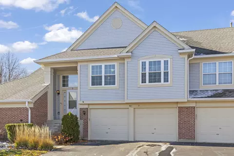 Exterior - 401 Cromwell Cir #2, Bartlett, IL 60103 photo 4 of 4