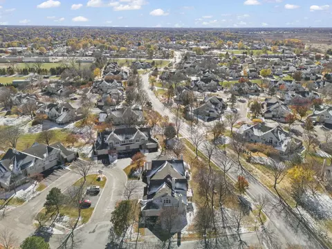 View/Area - 401 Cromwell Cir #2, Bartlett, IL 60103 photo 4 of 5