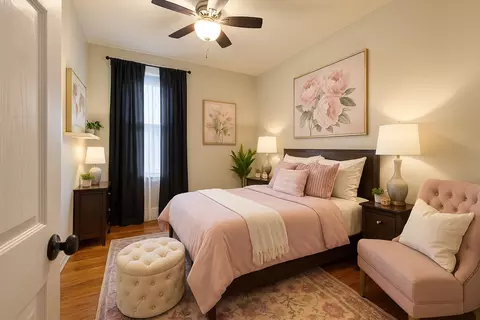 Bedroom - 9 N Jackson St, Elgin, IL 60123 photo 1 of 2