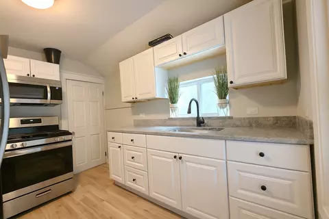 Kitchen - 9 N Jackson St, Elgin, IL 60123 photo 1 of 1