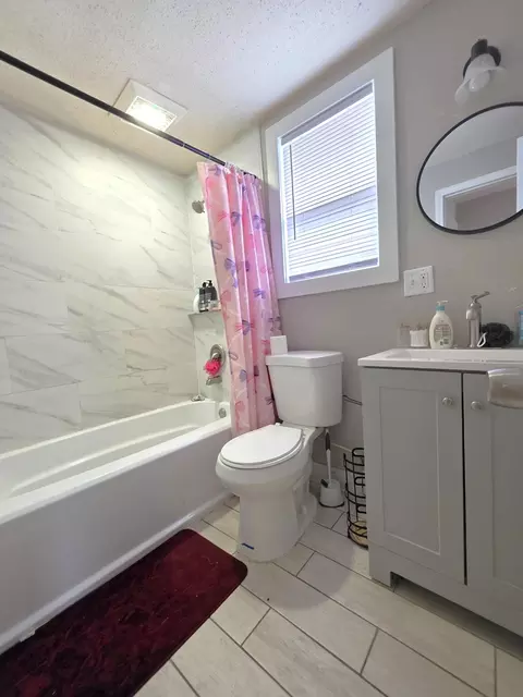 Bath - 9 N Jackson St, Elgin, IL 60123 photo 2 of 2