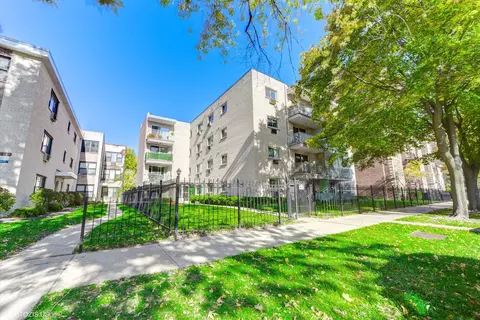 1640 W Sherwin Ave #3B, Chicago, IL 60626