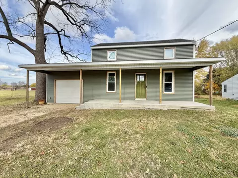423 W 4th St, Byron, IL 61010