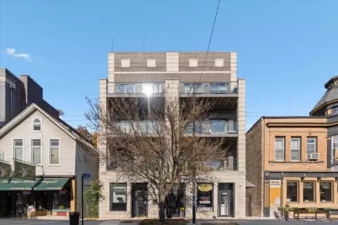 2104 W Belmont Ave #4W, Chicago, IL 60618