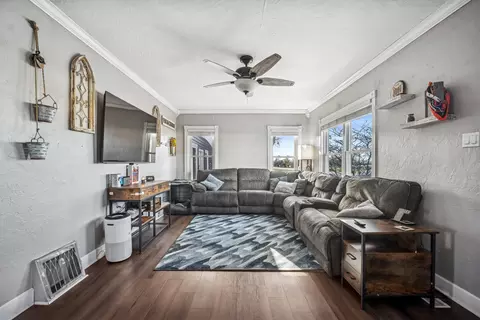 Living - Undisclosed, Elgin, IL 60124 photo 1 of 1