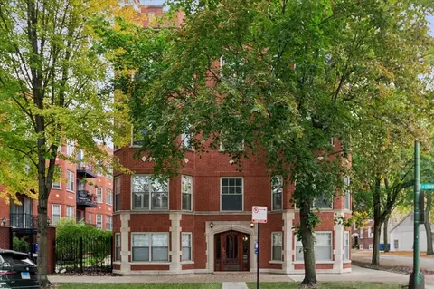 1265 W Granville Ave #3, Chicago, IL 60660