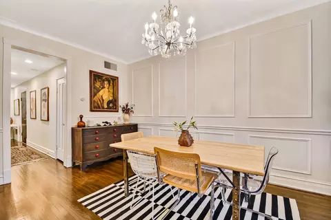 Dining - 1447 W Warner Ave #2W, Chicago, IL 60613 photo 1 of 4