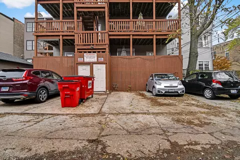 Exterior - 1447 W Warner Ave #2W, Chicago, IL 60613 photo 6 of 6