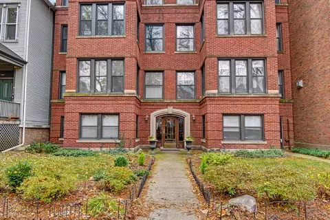 Other - 1447 W Warner Ave #2W, Chicago, IL 60613 photo 1 of 8