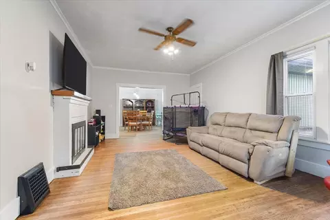 209 W Martin St, Forrest, IL 61741 photo 4
