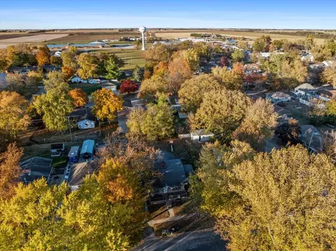 209 W Martin St, Forrest, IL 61741 photo 23
