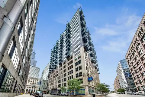 565 W Quincy St #1603, Chicago, IL 60661