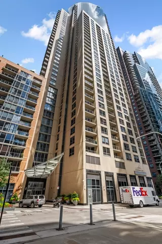 420 E Waterside Dr #1108, Chicago, IL 60601