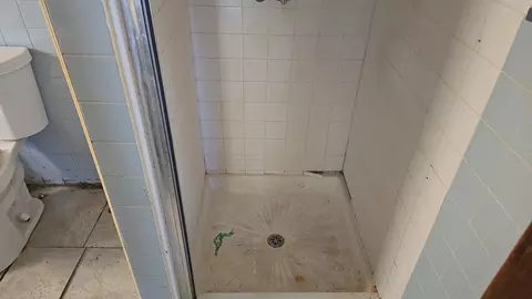 Bath - 612 E 90th St, Chicago, IL 60619 photo 5 of 5