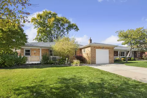 10942 S Keeler Ave, Oak Lawn, IL 60453