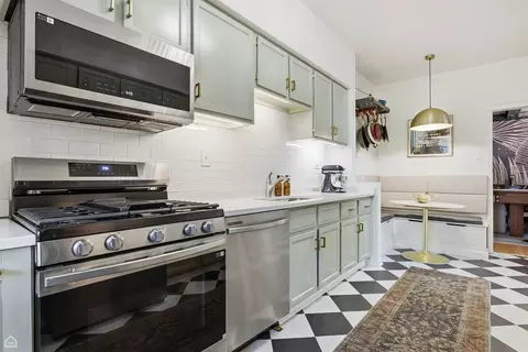 Kitchen - 5522 S Everett Ave #3S, Chicago, IL 60637 photo 3 of 4