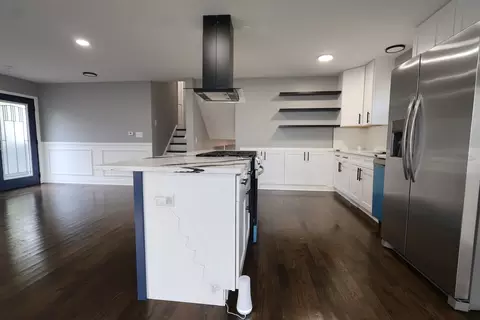 Kitchen - 15742 End Ave, Dolton, IL 60419 photo 2 of 3