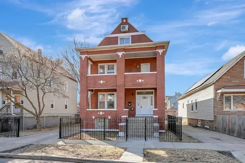 8518 S Marquette Ave, Chicago, IL 60617