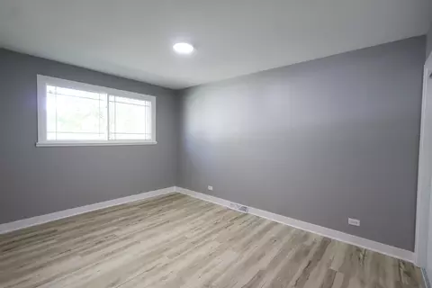 Bedroom - 4401 Adele Ln, Oak Forest, IL 60452 photo 1 of 3