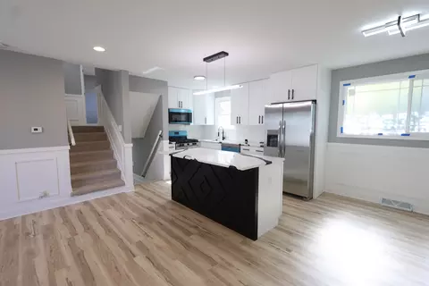 Kitchen - 4401 Adele Ln, Oak Forest, IL 60452 photo 1 of 3