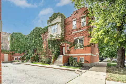 3811 W School St #C, Chicago, IL 60618
