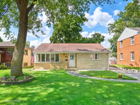Undisclosed, La Grange, IL 60525