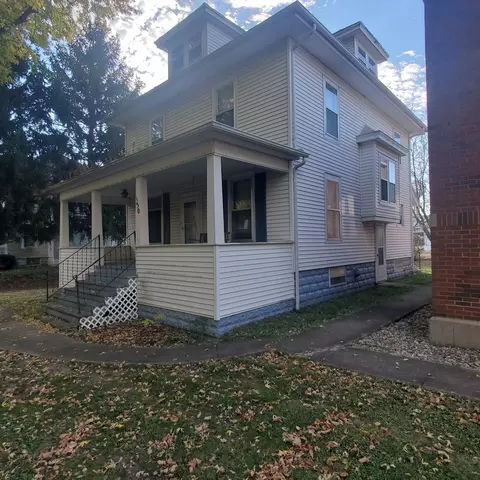 130 S 5th St, Sheldon, IL 60966