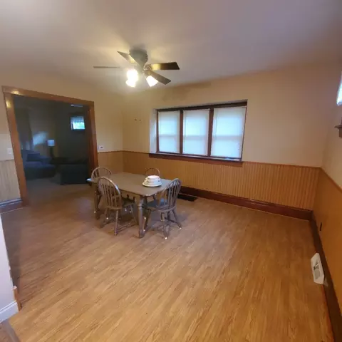 130 S 5th St, Sheldon, IL 60966 photo 9