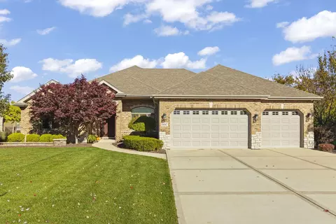 19947 Foxborough Dr, Mokena, IL 60448
