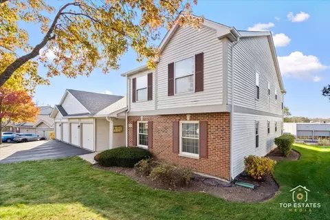 310 Buckingham Cir #B, Elgin, IL 60120