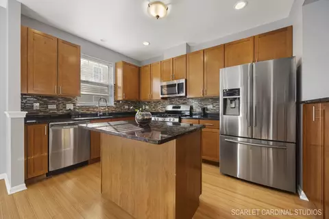Kitchen - Undisclosed, Des Plaines, IL 60016 photo 1 of 3