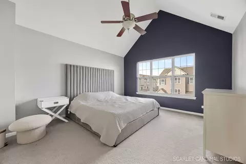 Bedroom - Undisclosed, Des Plaines, IL 60016 photo 1 of 4