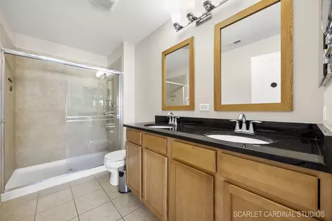 Bath - Undisclosed, Des Plaines, IL 60016 photo 2 of 3