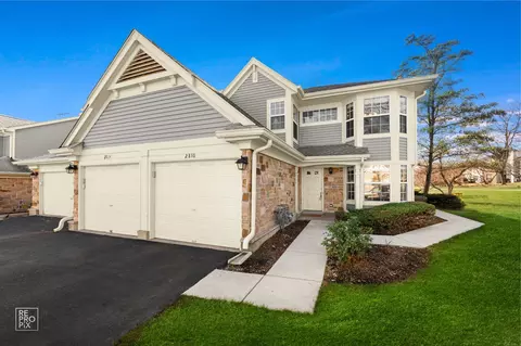 2810 Belle Ln, Schaumburg, IL 60193