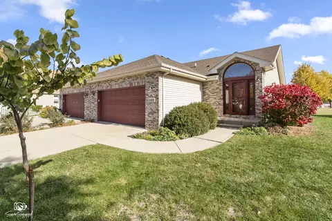 1431 Coral Bell Dr, Joliet, IL 60435