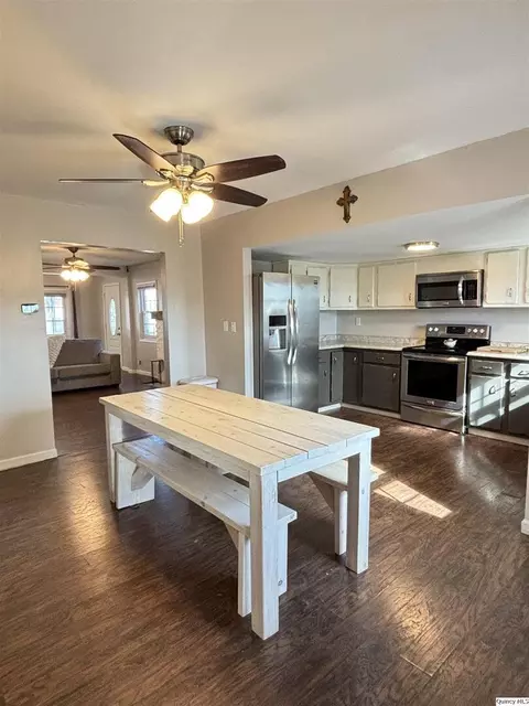 41 Main St, Carthage, IL 62321 photo 7