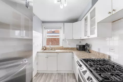 Kitchen - 2204 S 9th Ave #2, Broadview, IL 60155 photo 2 of 3