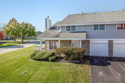 7140 Olde Gatehouse Rd, Tinley Park, IL 60477