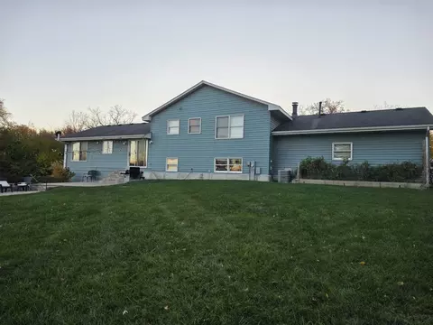 Exterior - Undisclosed, Johnsburg, IL 60051 photo 4 of 8