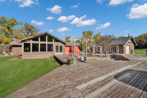Exterior - 2135 Richton Rd, Steger, IL 60475 photo 4 of 9