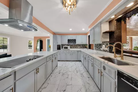 Kitchen - 2135 Richton Rd, Steger, IL 60475 photo 2 of 4