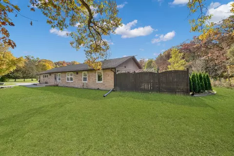 Exterior - 2135 Richton Rd, Steger, IL 60475 photo 8 of 9