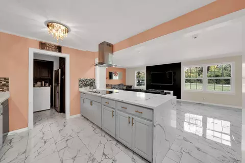 Kitchen - 2135 Richton Rd, Steger, IL 60475 photo 3 of 4