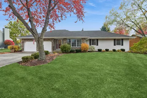 570 Ozier Dr, Batavia, IL 60510